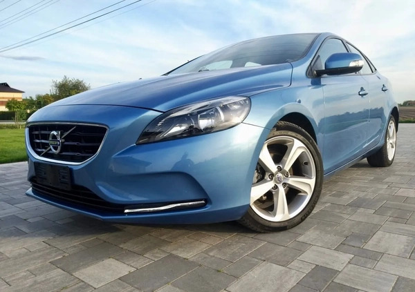 Volvo V40 cena 38900 przebieg: 171000, rok produkcji 2015 z Strzelce Opolskie małe 781